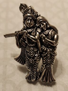 Silver-Tone Radha Krishna Figurine Unique Ring - Detailed Devotional Design